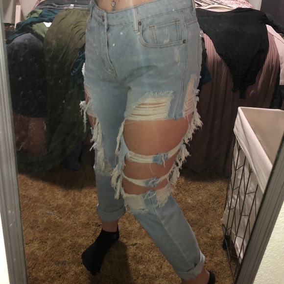 Fashion Nova Boyfriend Jeans - Picture 2 of 6